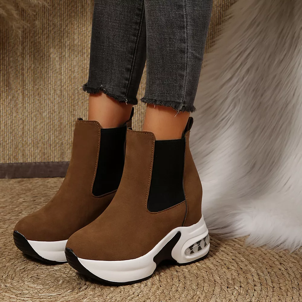 Casual Platform Chelsea Boots with Elastic Side Panels, image 9