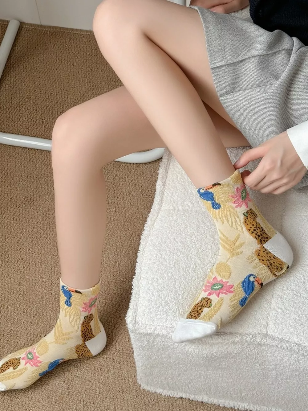 Leopard and Toucan Pattern Cotton Knit Socks, image 3