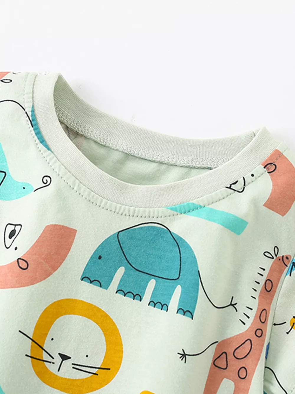 Children's Cute Cartoon Animal Print Top and Shorts Set, image 3
