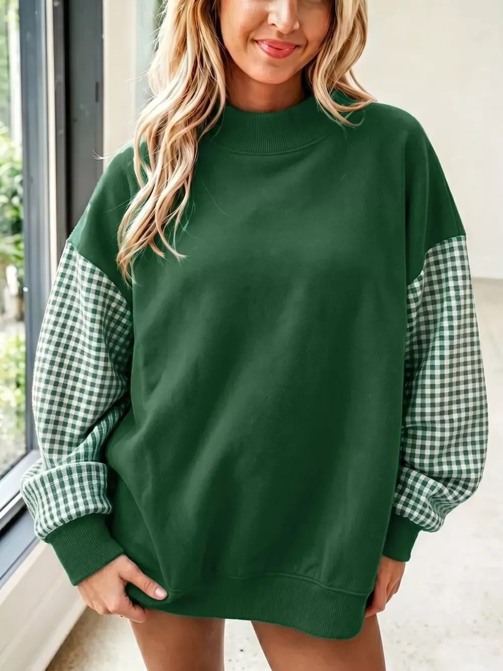 Gingham Sleeves Round Neck Sweatshirt, image 2