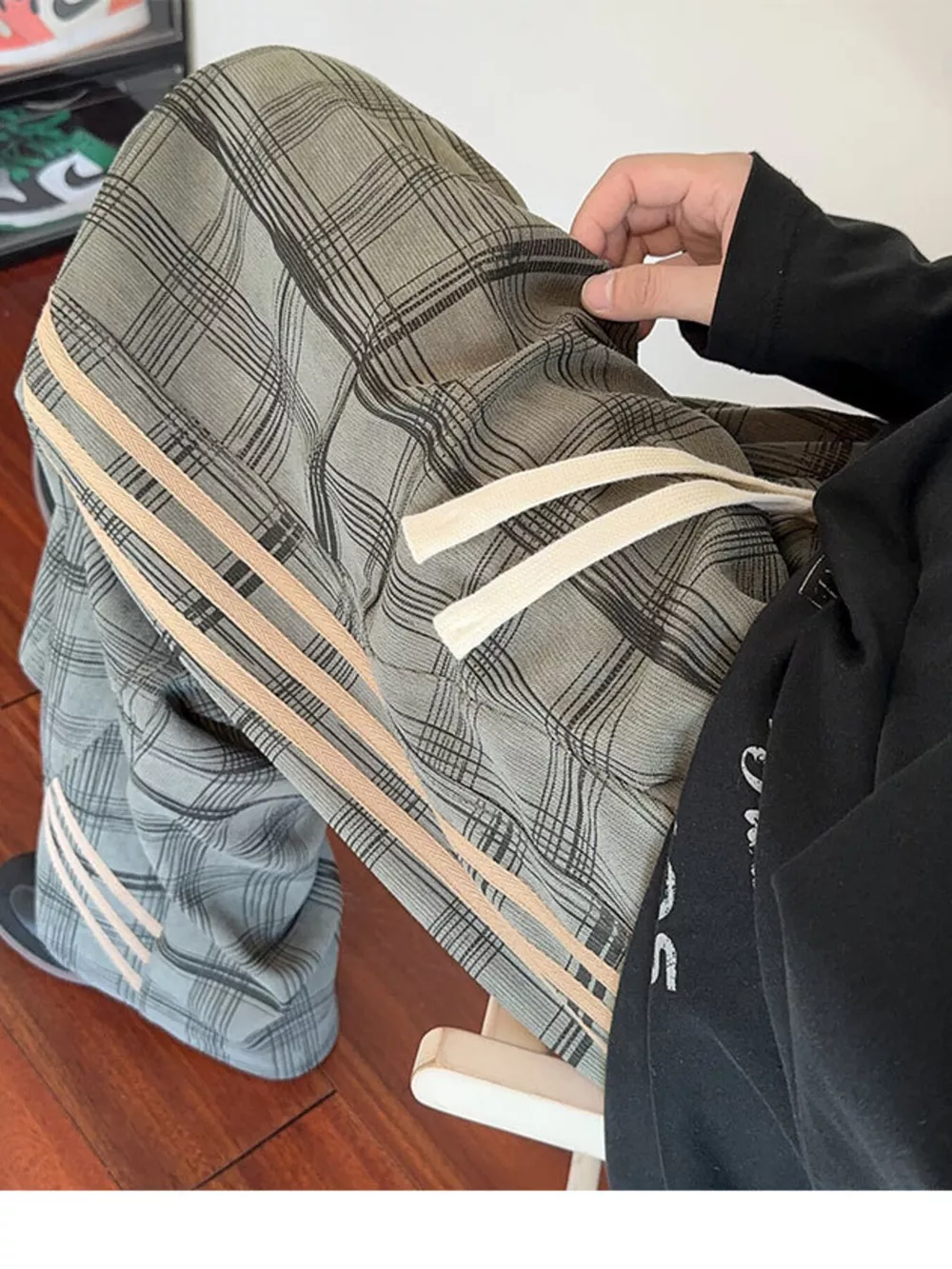 Men's Plaid Wide-Leg Pants with Side Stripes, image 5