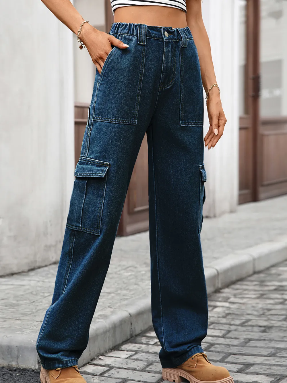 High-Waisted Cargo Jeans, image 10