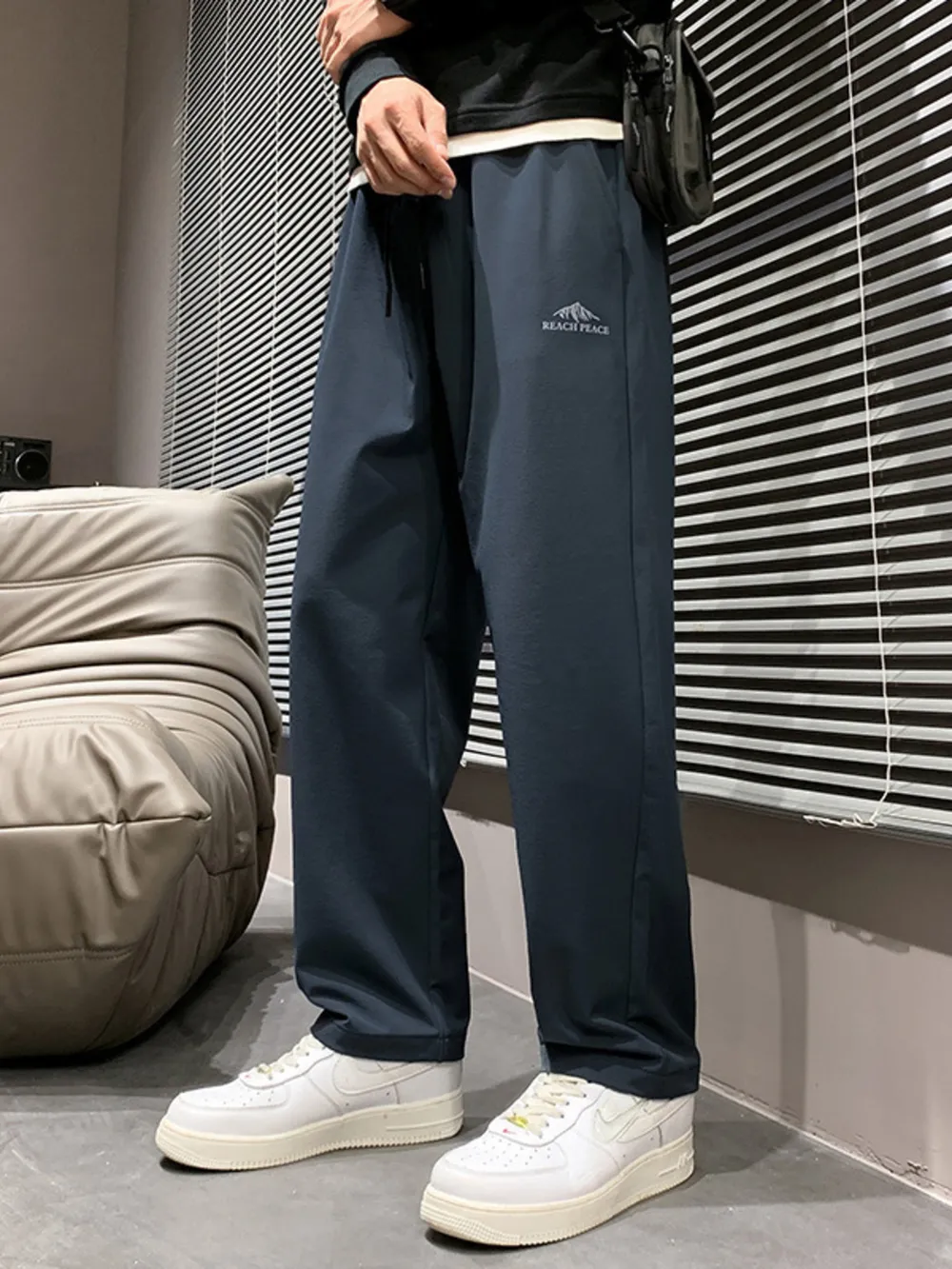 Men's Plus Size Relaxed Fit Drawstring Pants, image 2