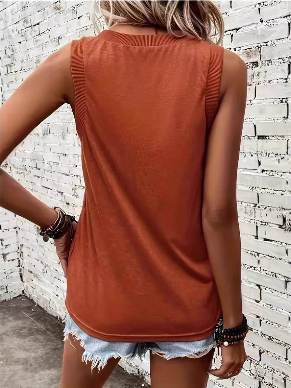 V-Neck Ribbed Trim Tank, image 5