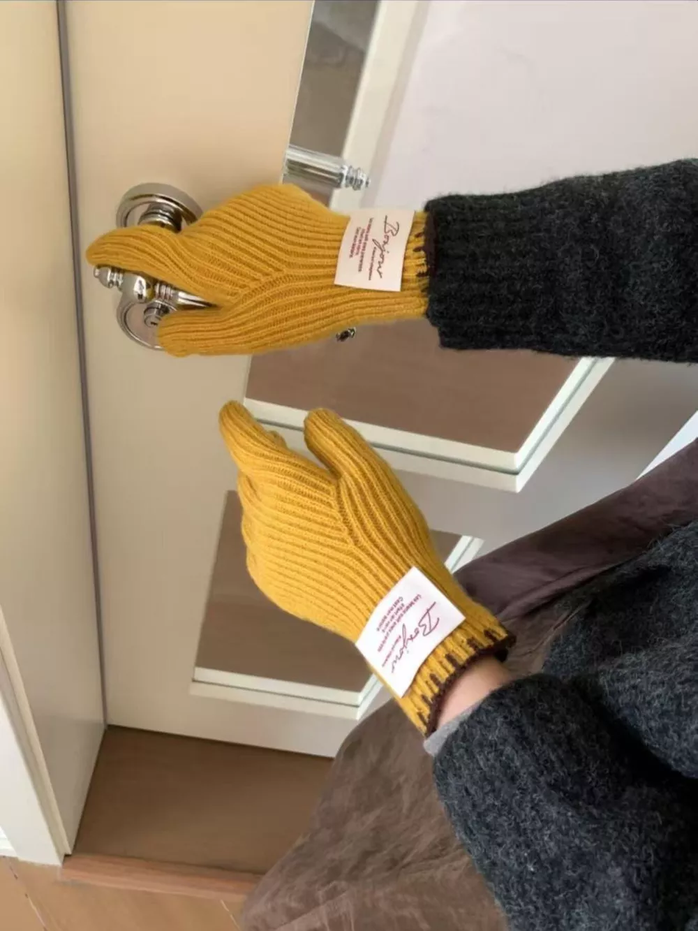 Ribbed Knit Gloves, image 24