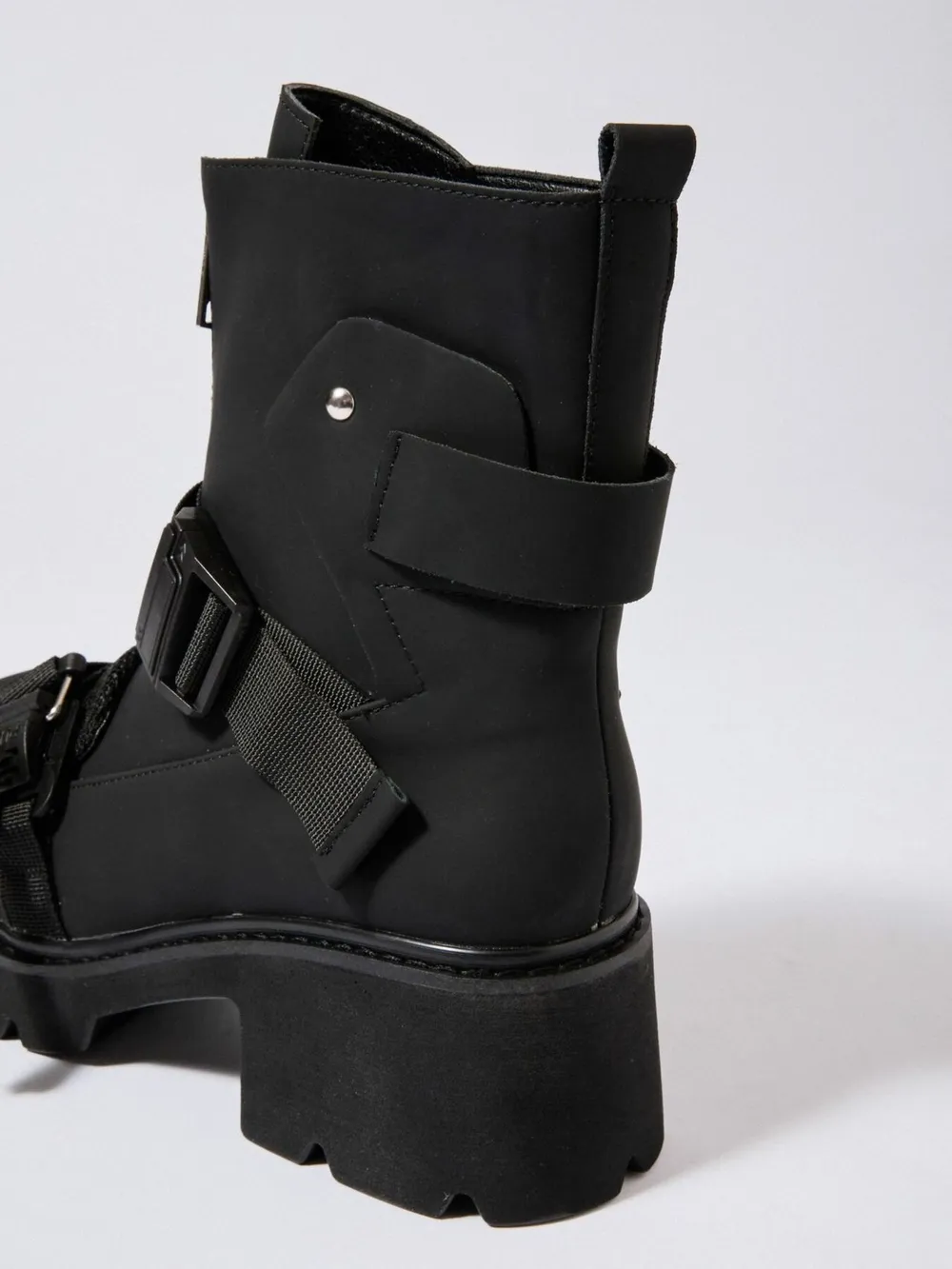Chunky Platform Boots with Buckle Straps and Front Zip, image 5