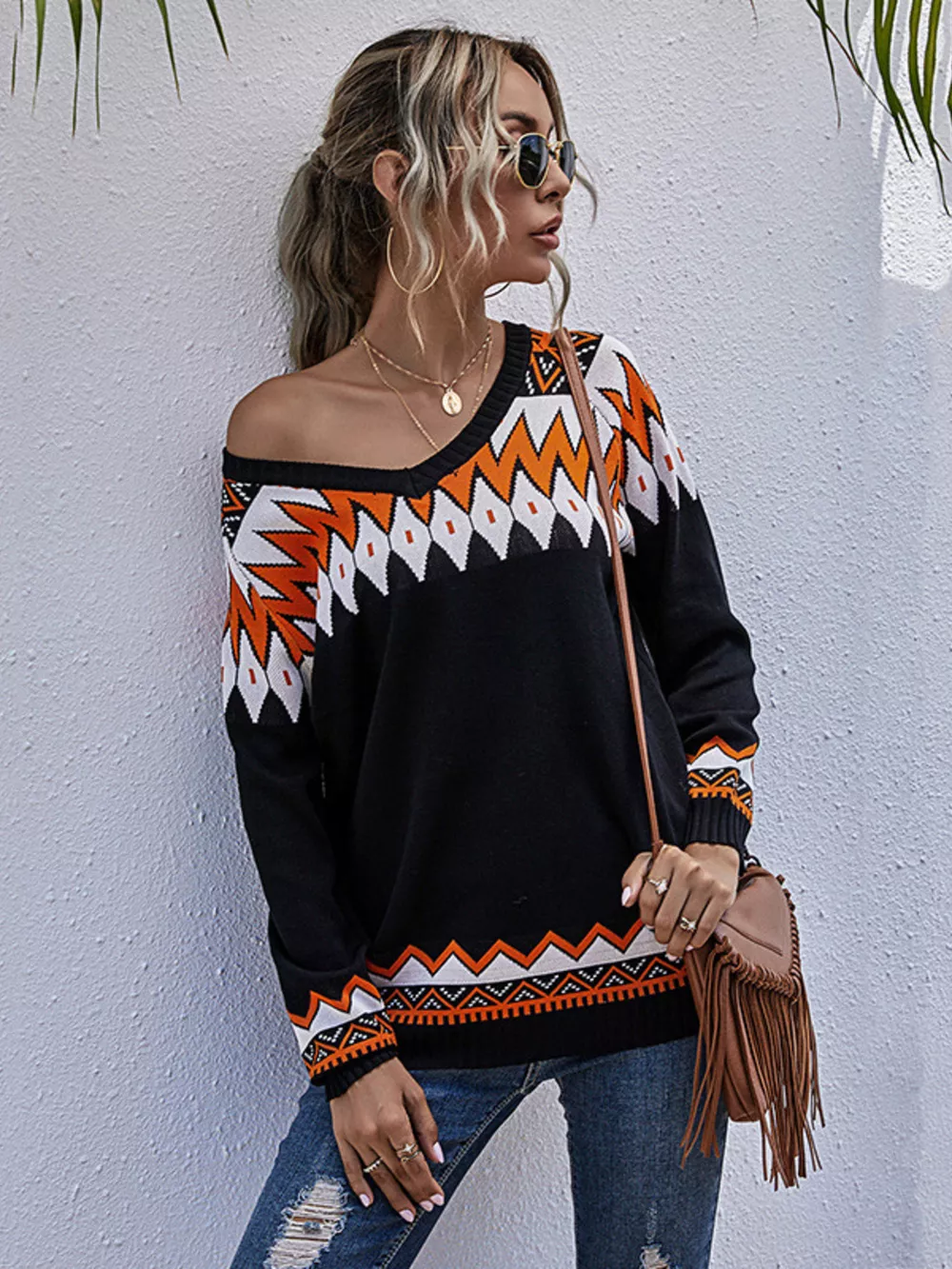 Geometric Pattern V-Neck Sweater, image 3