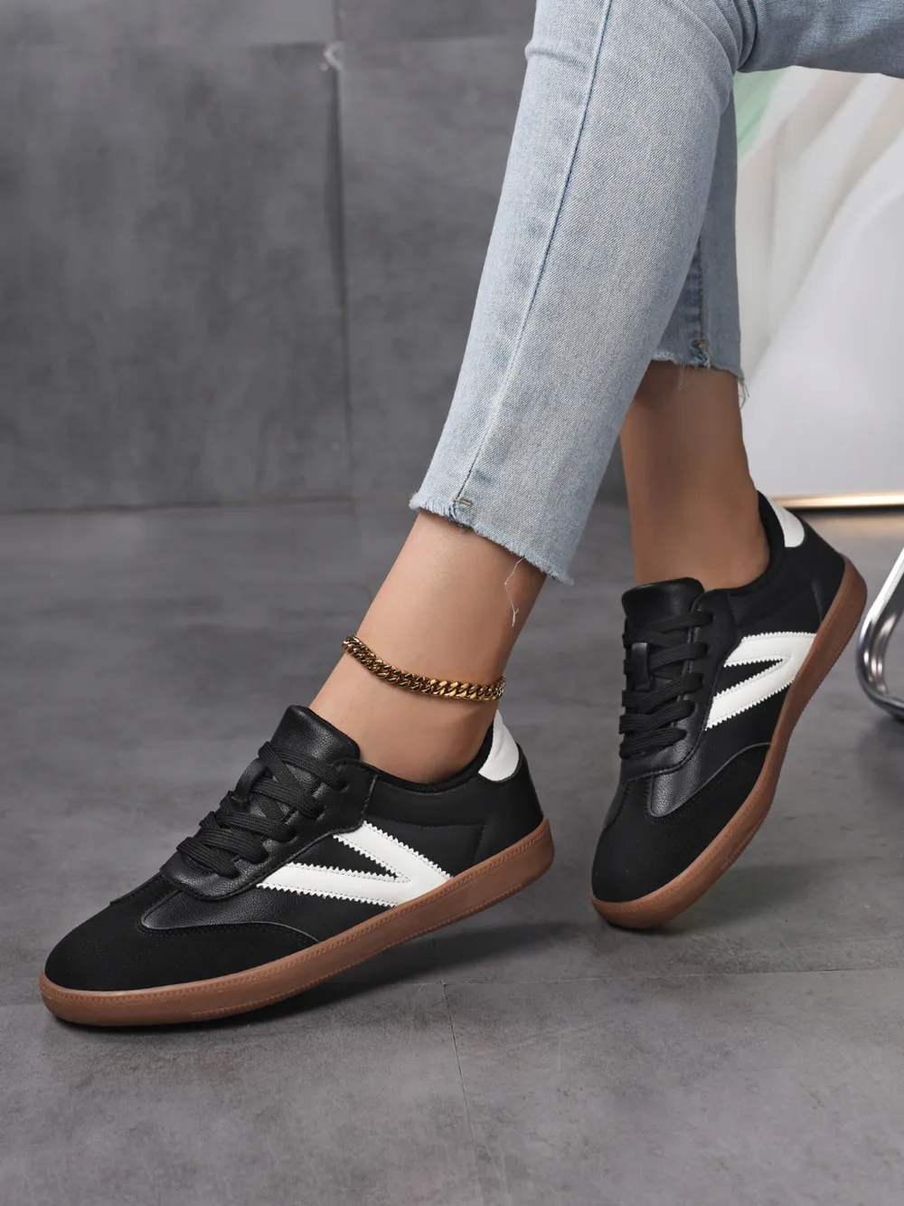 Contrast Round Toe Sneakers, image 6