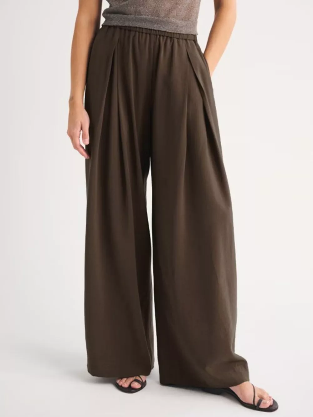 Elastic Waist Relaxed Fit Pants