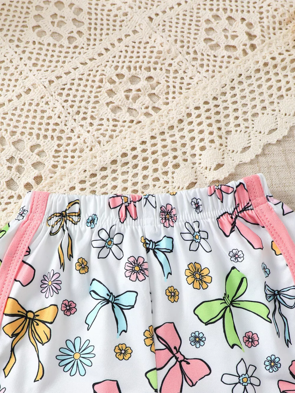Children's Bowknot & Floral Print Sleeveless Top and Shorts Set, image 3