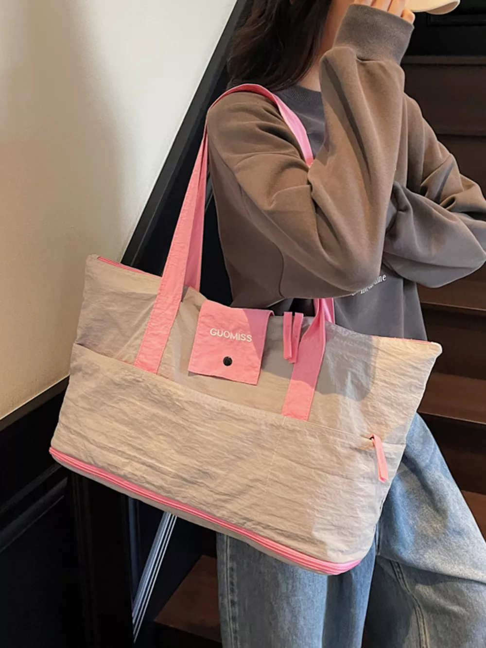 Two-Tone Lightweight Travel Bag, image 5