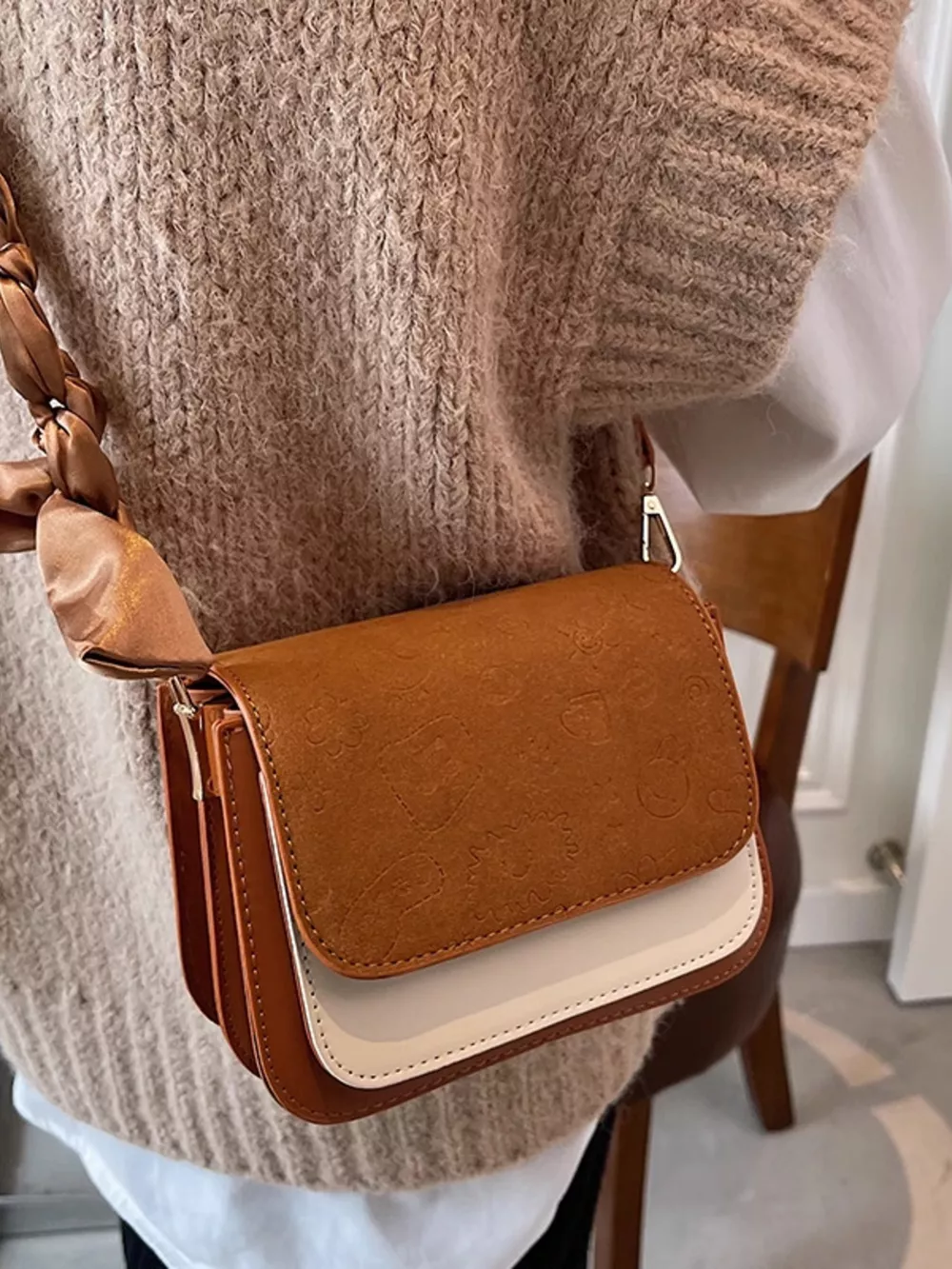 Color Block Flap Crossbody Bag, image 2