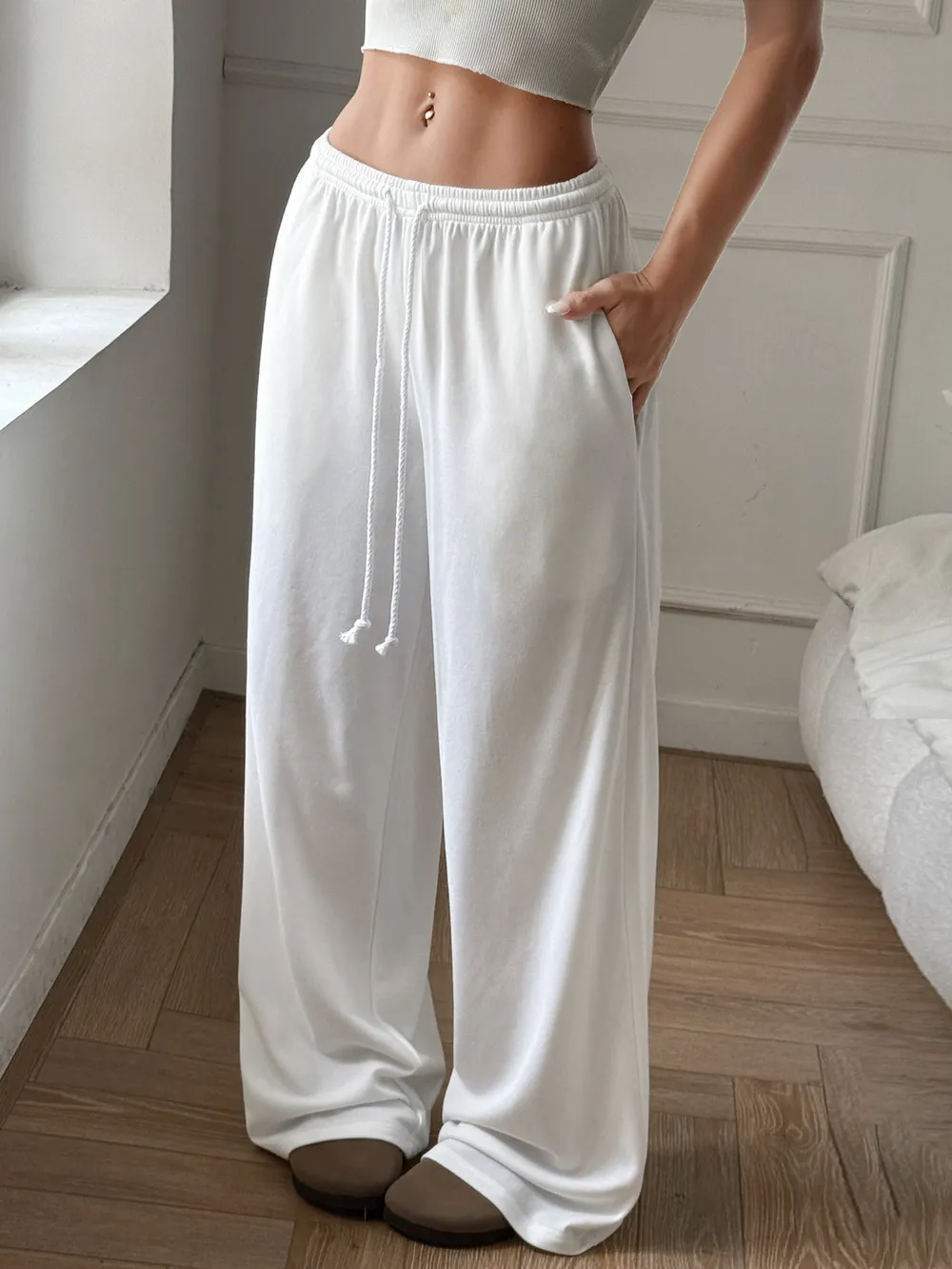 Relaxed Wide Leg Drawstring Pants