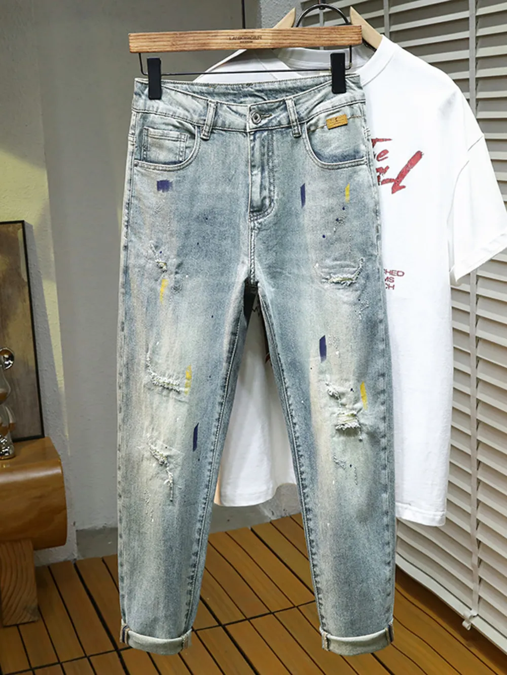 Men's Distressed Slim Fit Jeans, image 4