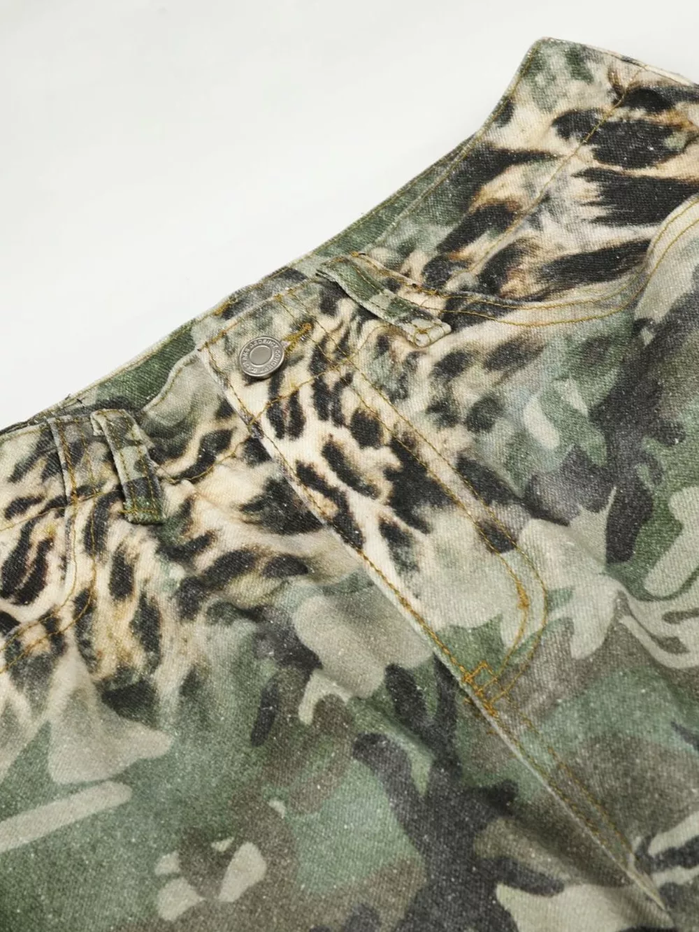 Men's Camouflage & Leopard Cargo Capris, image 4