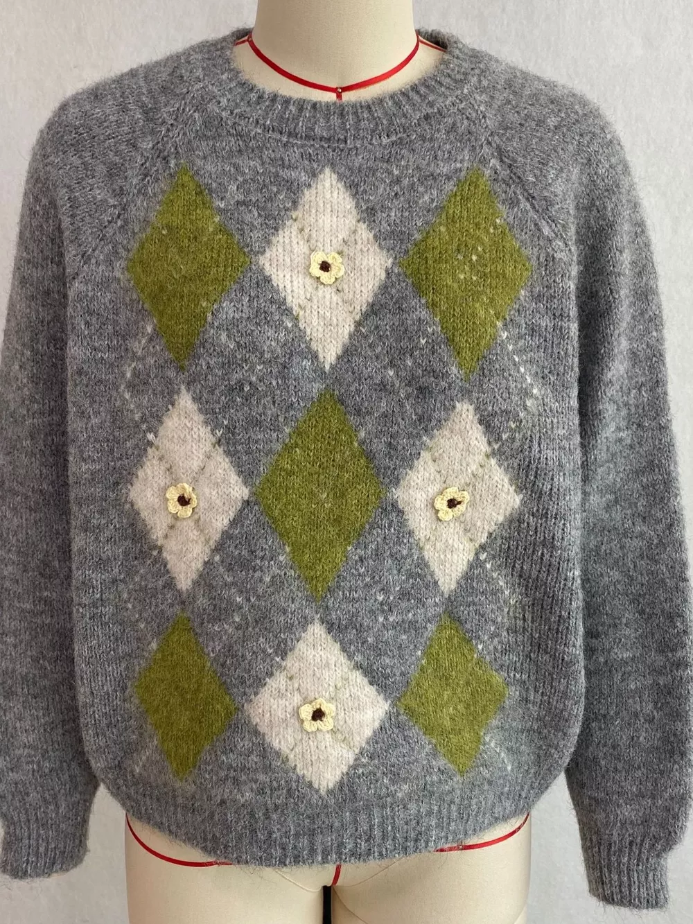 Argyle Pattern Raglan Sleeve Sweater, image 13