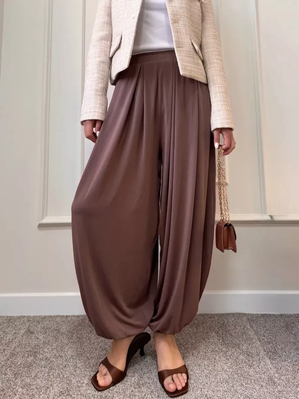 High-Waisted Wide-Leg Pants, image 10