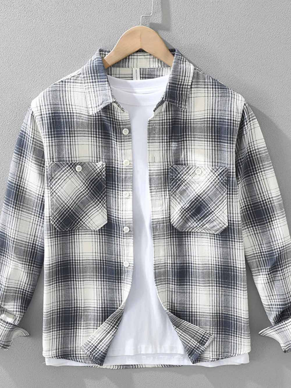 Men's Plus Size Plaid Flannel Shirt with Chest Pockets