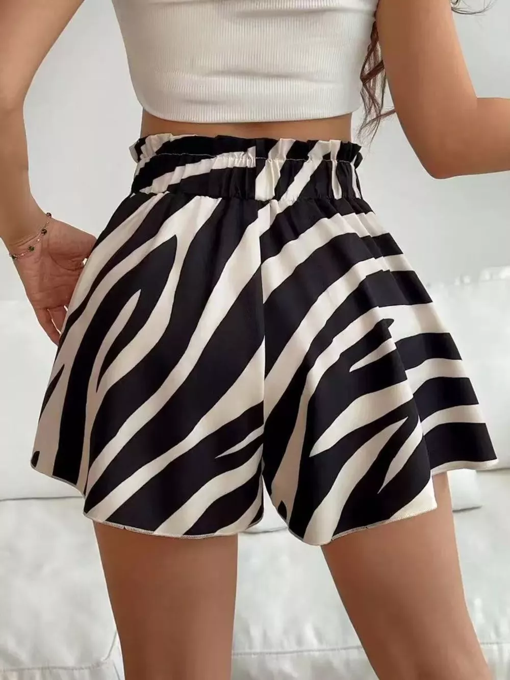 High-Waisted Leopard Print Shorts, image 6