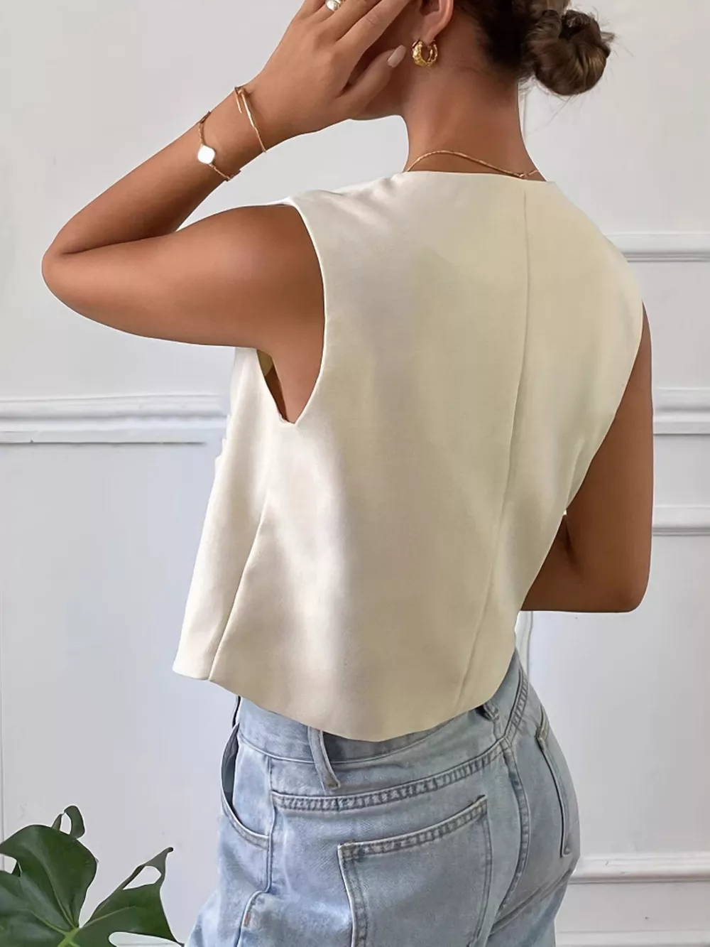 Button-Down Sleeveless Vest, image 5