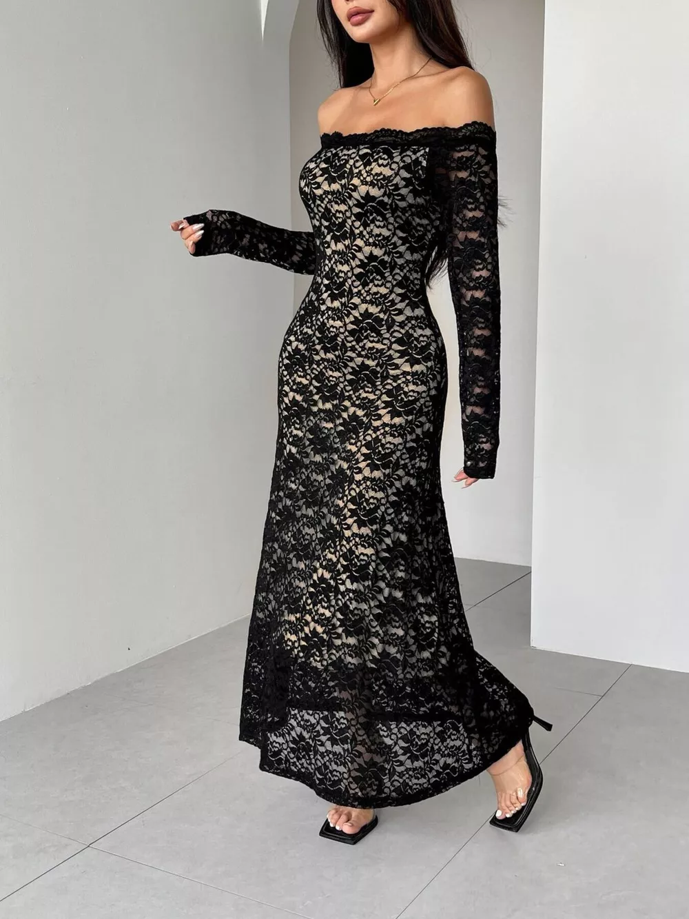 Off-Shoulder Lace Maxi Dress, image 3