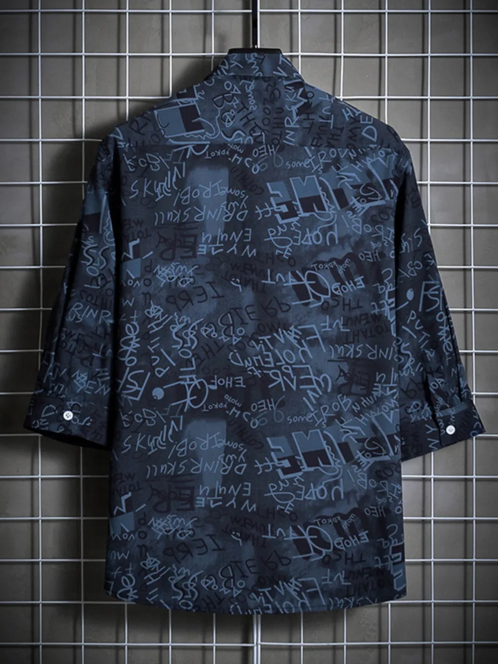 Men's Plus Size Graffiti Print Casual Shirt, image 3