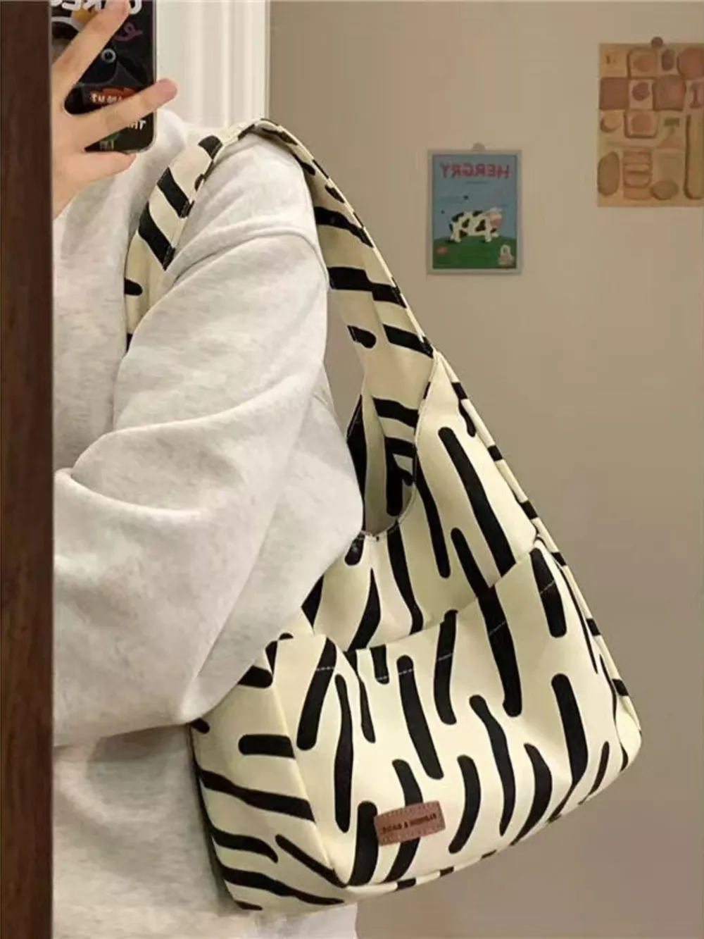 Striped Pattern Casual Handbag, image 2