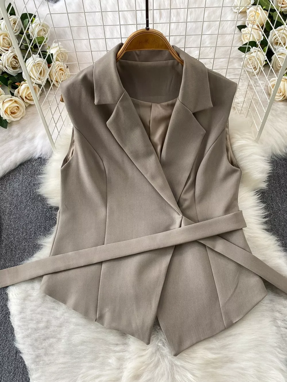 Sleeveless Blazer and Wide-Leg Pants Set, image 2