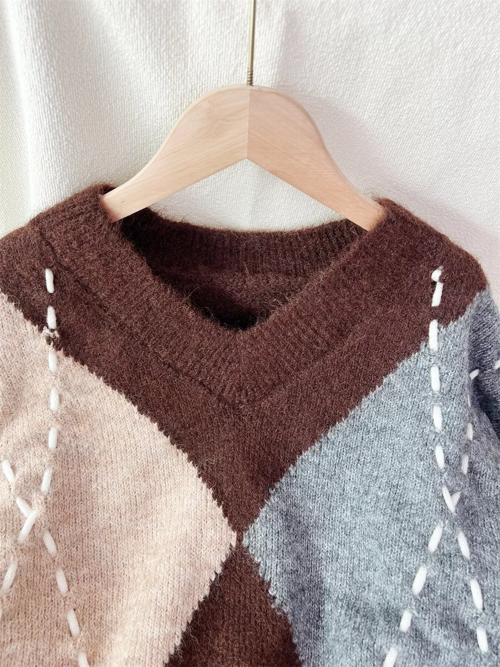 Argyle Pattern V-Neck Oversized Sweater, image 5