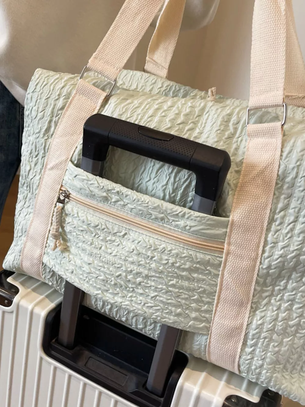 Texture Travel Bag with Adjustable Strap, image 4