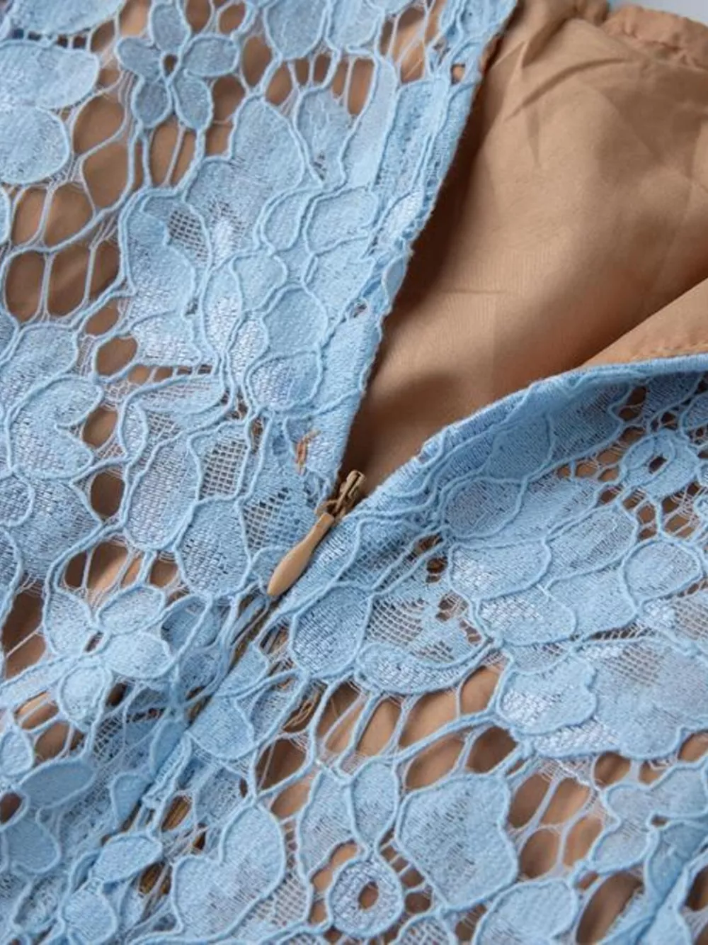 Pearl Neckline Sleeveless Lace Dress, image 17