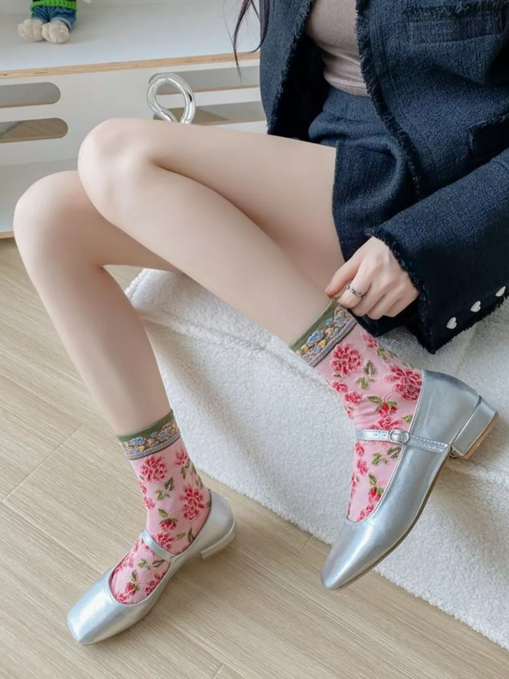 Floral Ankle Socks with Contrast Trim, image 2