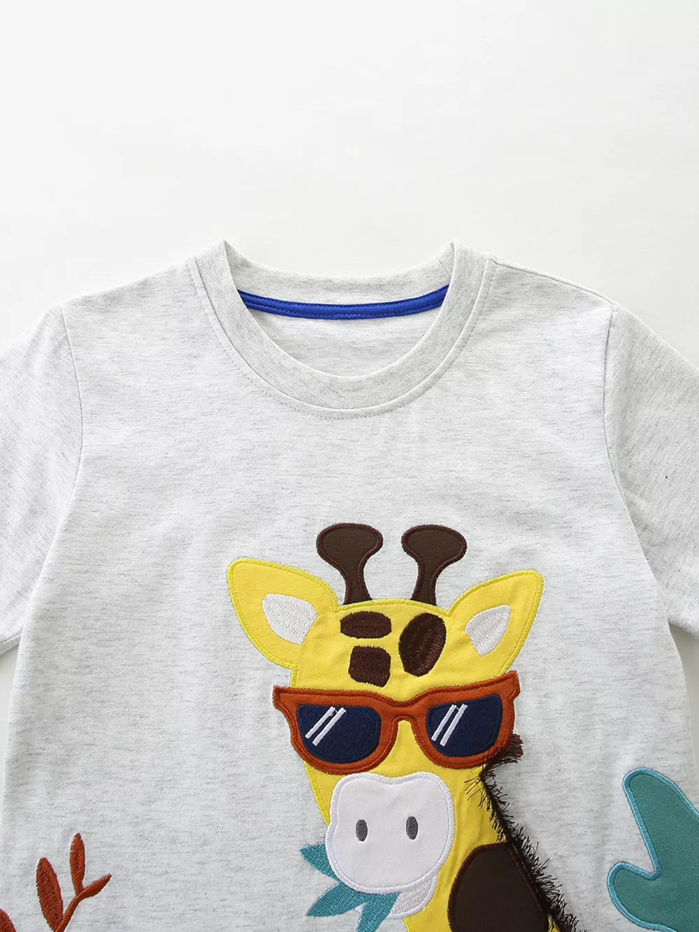 Children's Giraffe Graphic Tee and Shorts Set, image 3