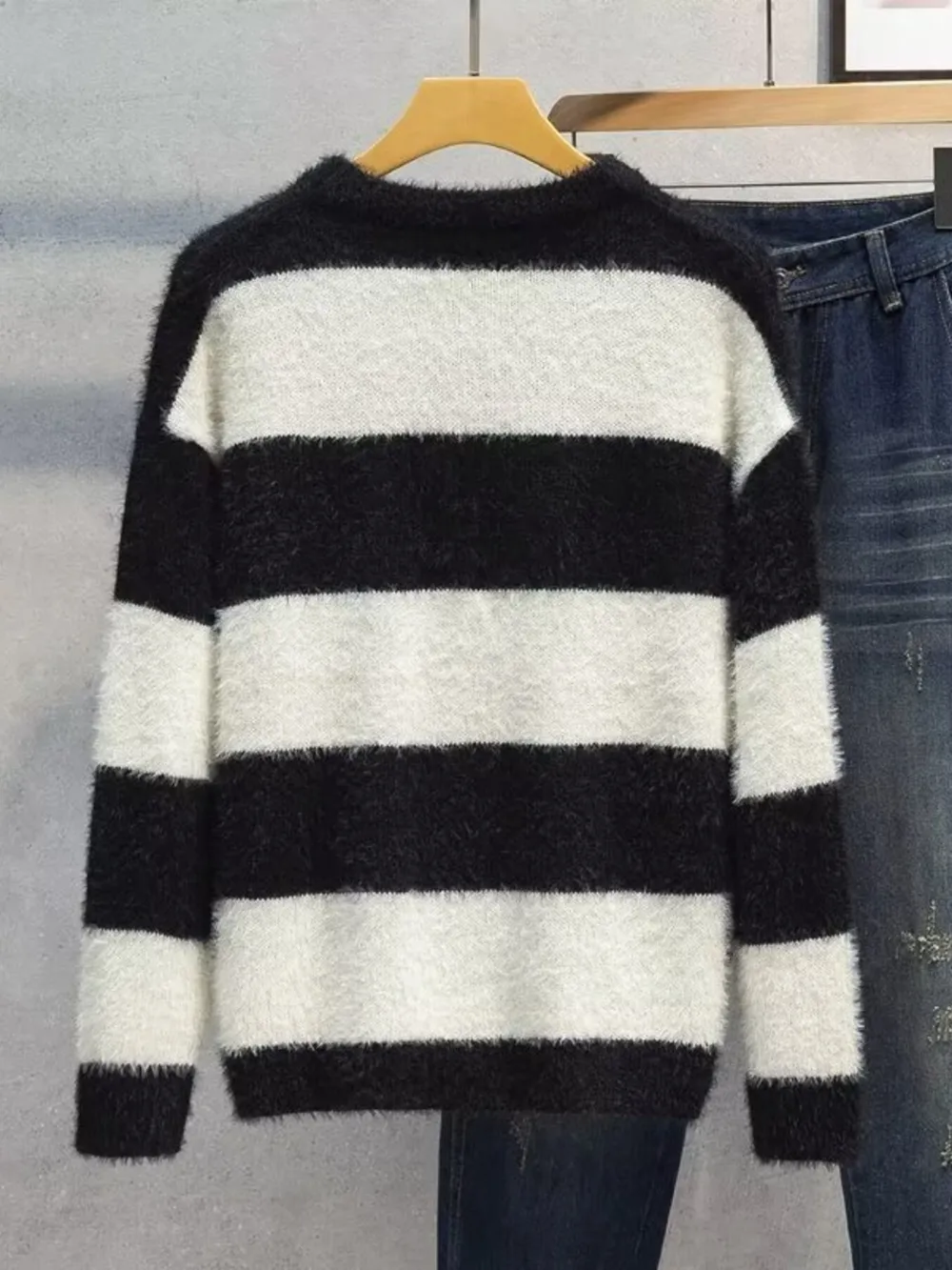 Men's Plus Size Striped Fuzzy Knit Pullover Sweater, image 6