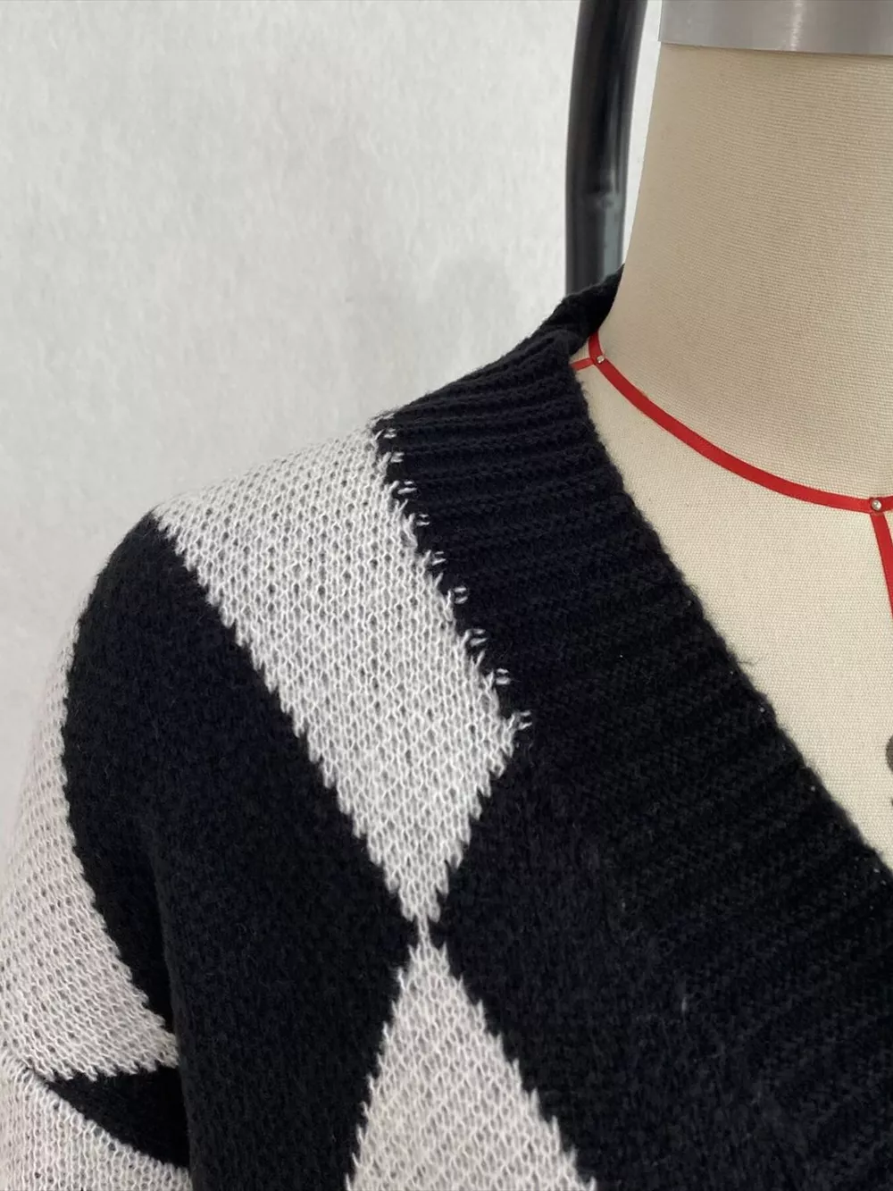Argyle Pattern V-Neck Button-Down Cardigan, image 7