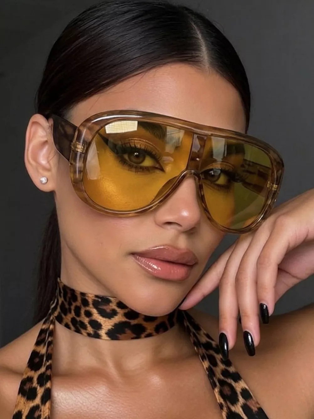 Oversized Sunglasses with Tinted Lenses, image 5