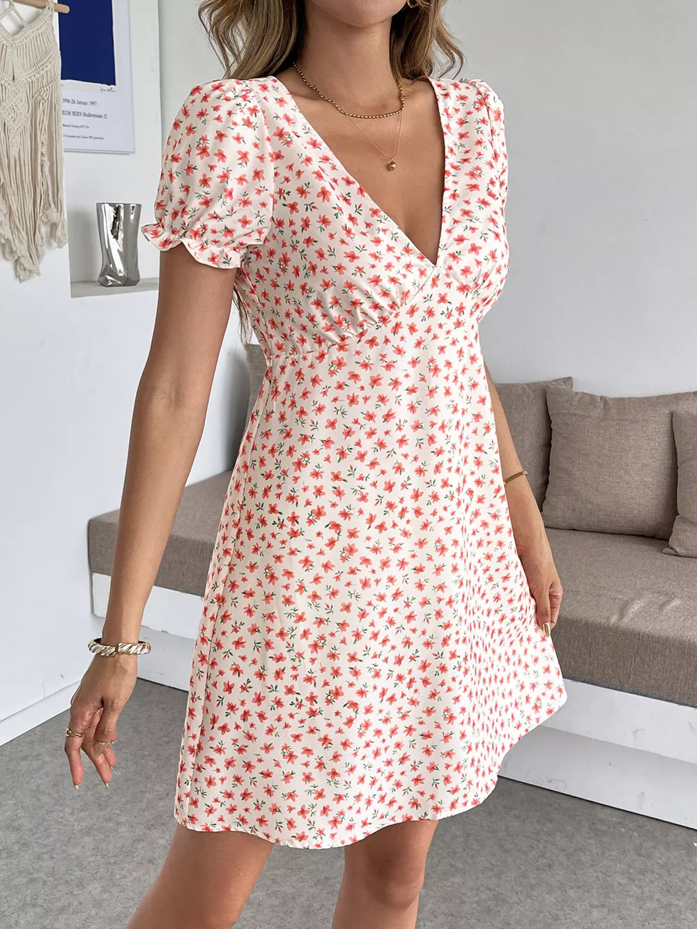 Floral Print V-Neck Puff Sleeve Mini Dress, image 2