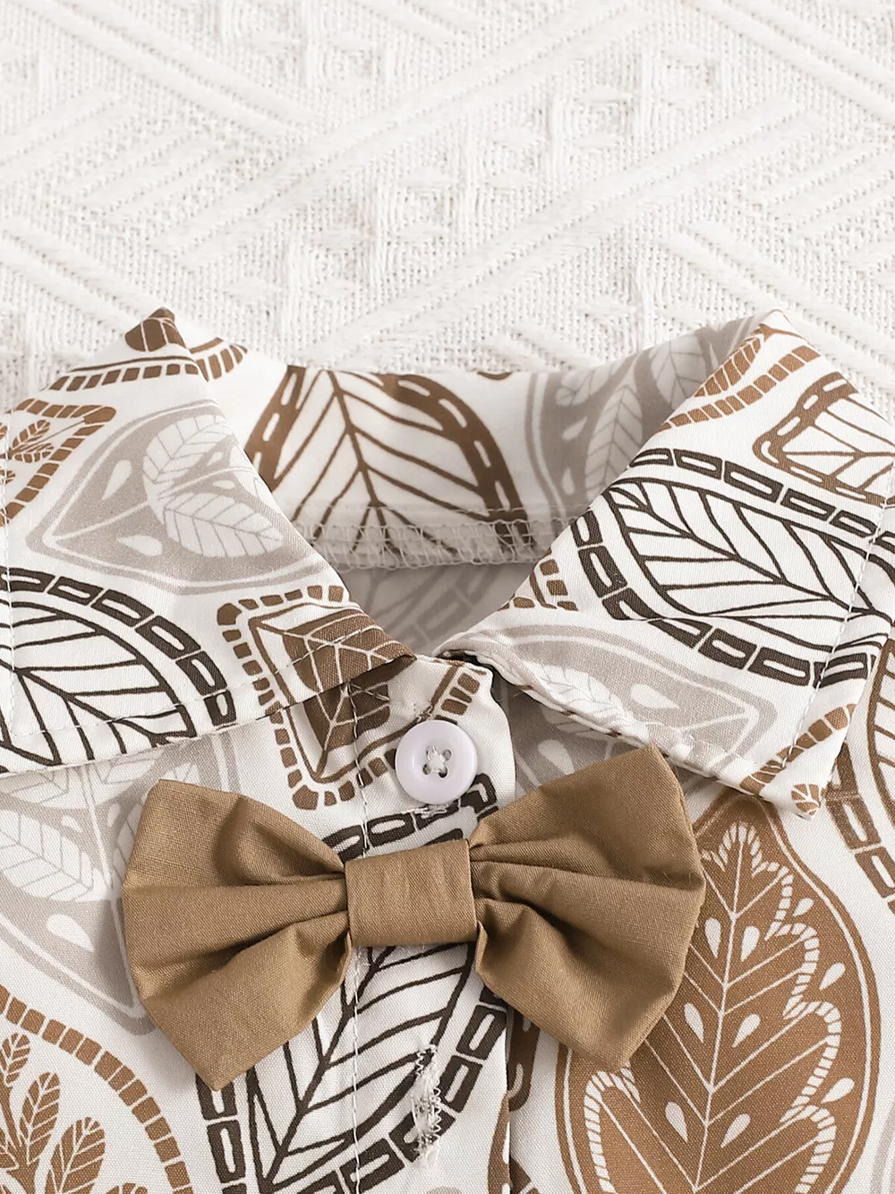 Children's Leaf Print Bow Decor Top and Shorts Set, image 2