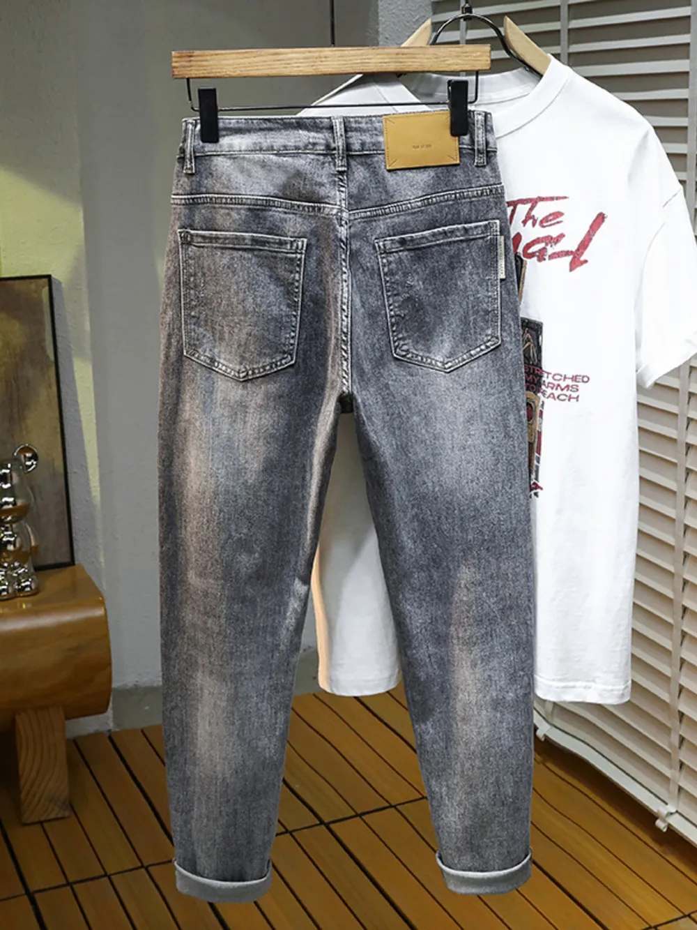 Men's Distressed Slim Fit Jeans, image 2