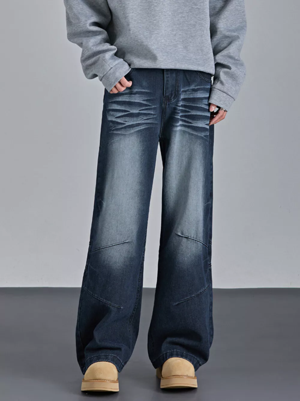 Men's Vintage Wash Wide Leg Jeans, image 2