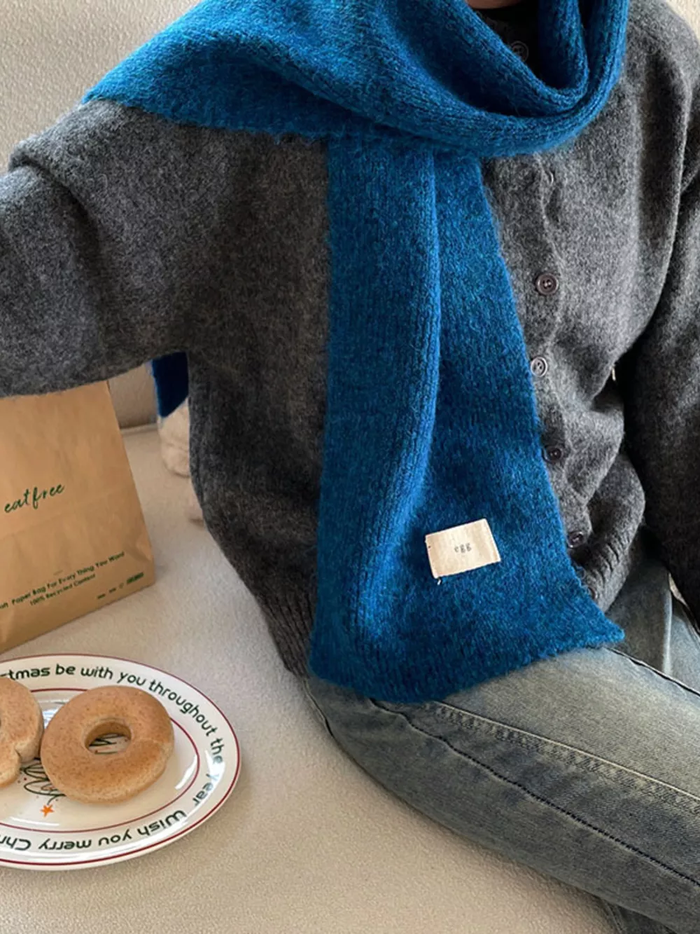 Cozy Knitted Winter Scarf, image 3