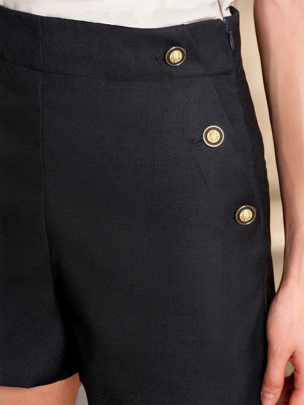High-Waisted Shorts, image 2