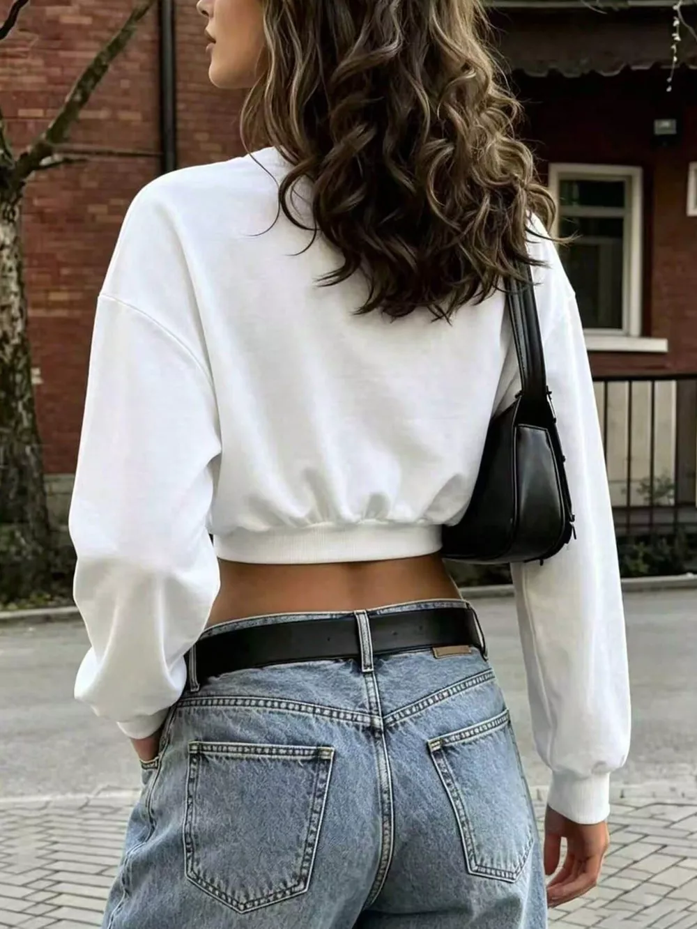 Long Sleeve Crop Sweatshirt, image 4