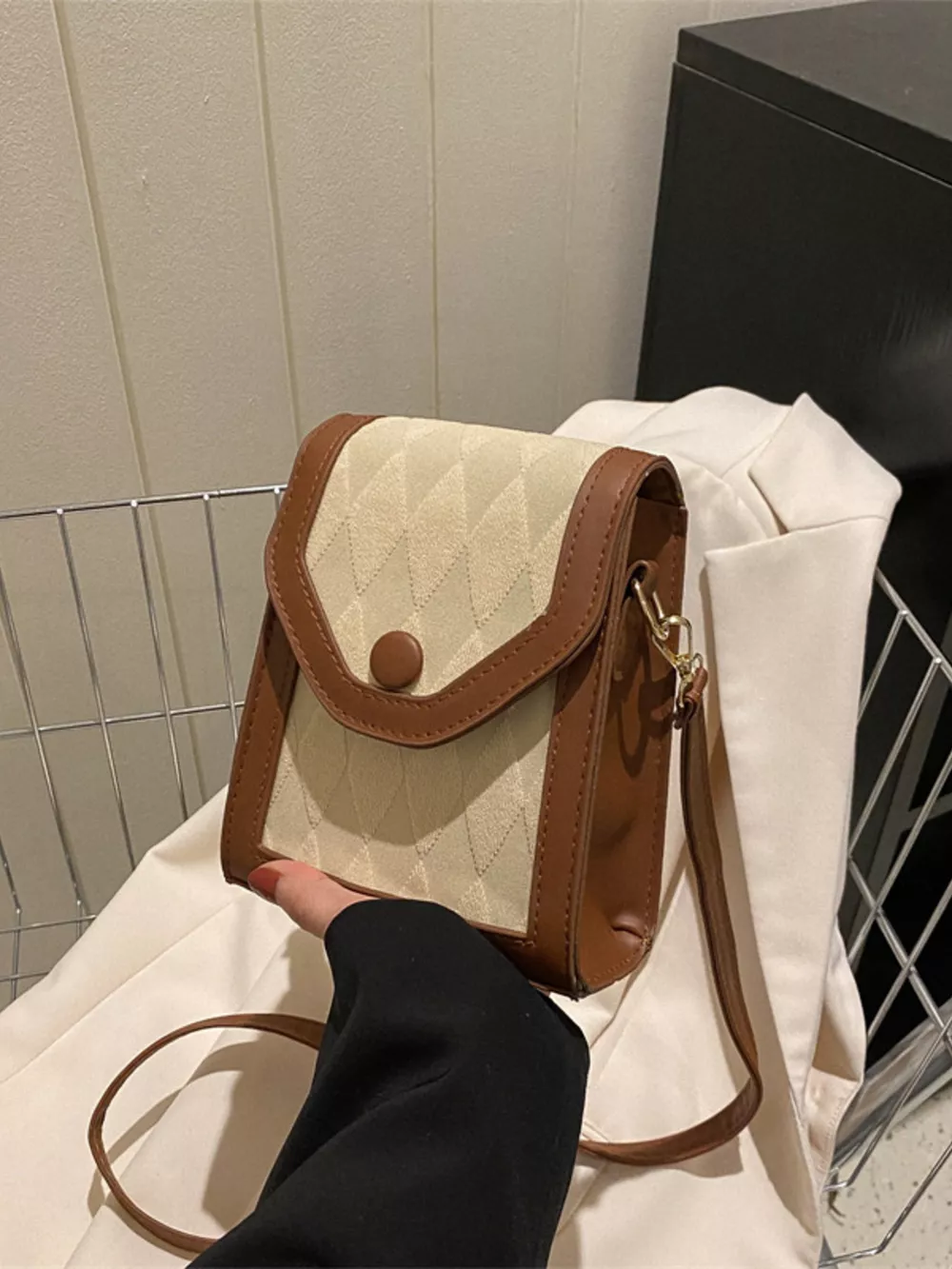 Adjustable Strap Flap Crossbody Bag, image 11