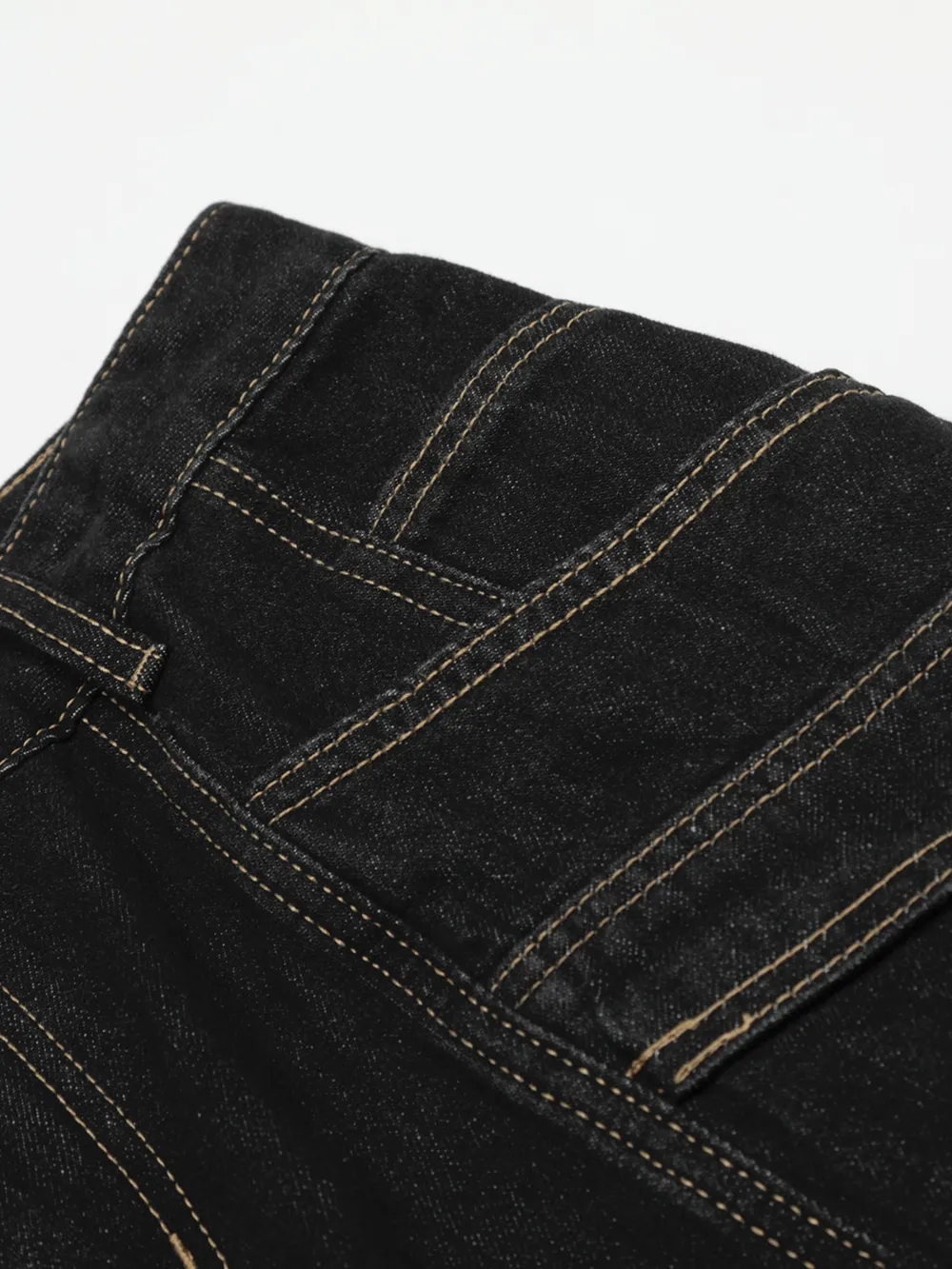 Men's Wide-Leg Denim Shorts with Contrast Stitching, image 8