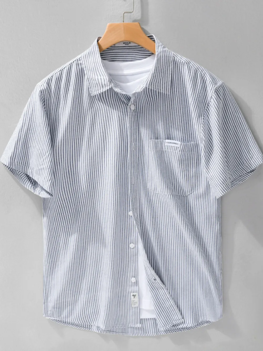 Men's Plus Size Short Sleeve Button-Up Shirt, image 2