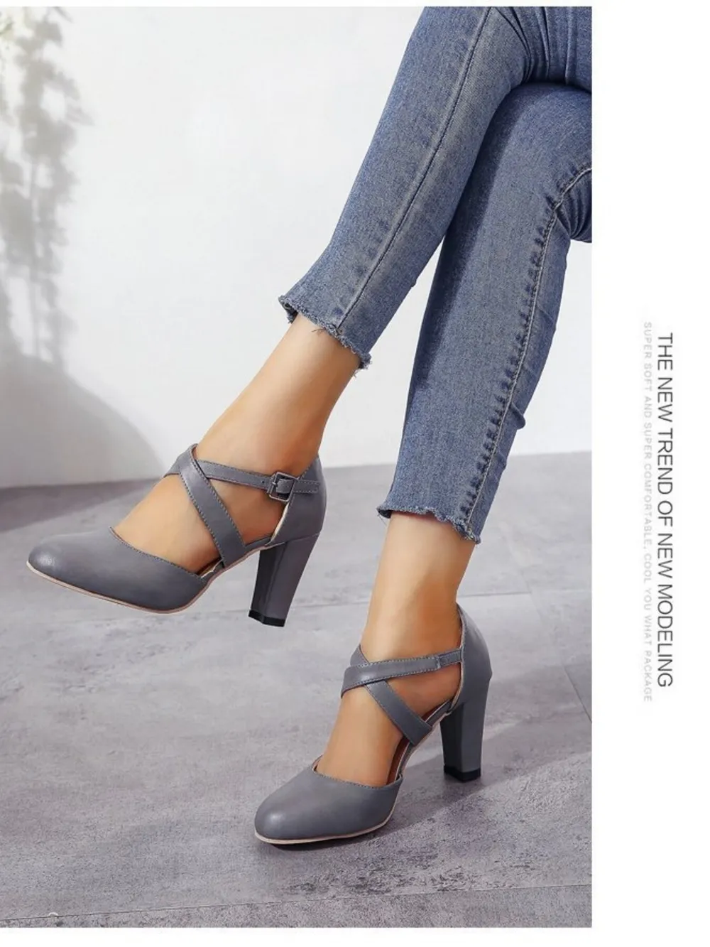 Cross-Strap Block Heel Pumps, image 4