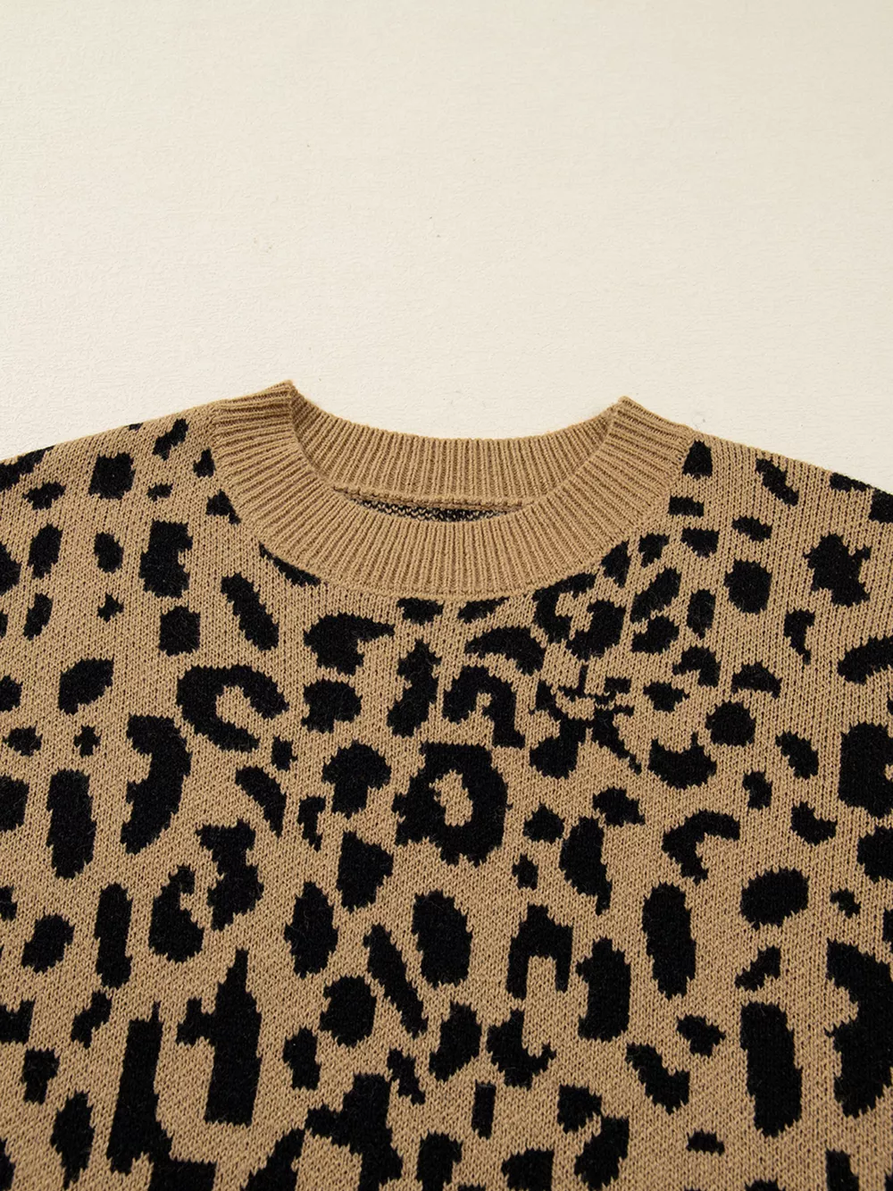 Ribbed Trim Round Neck Leopard Drop Shoulder Sweater, image 4