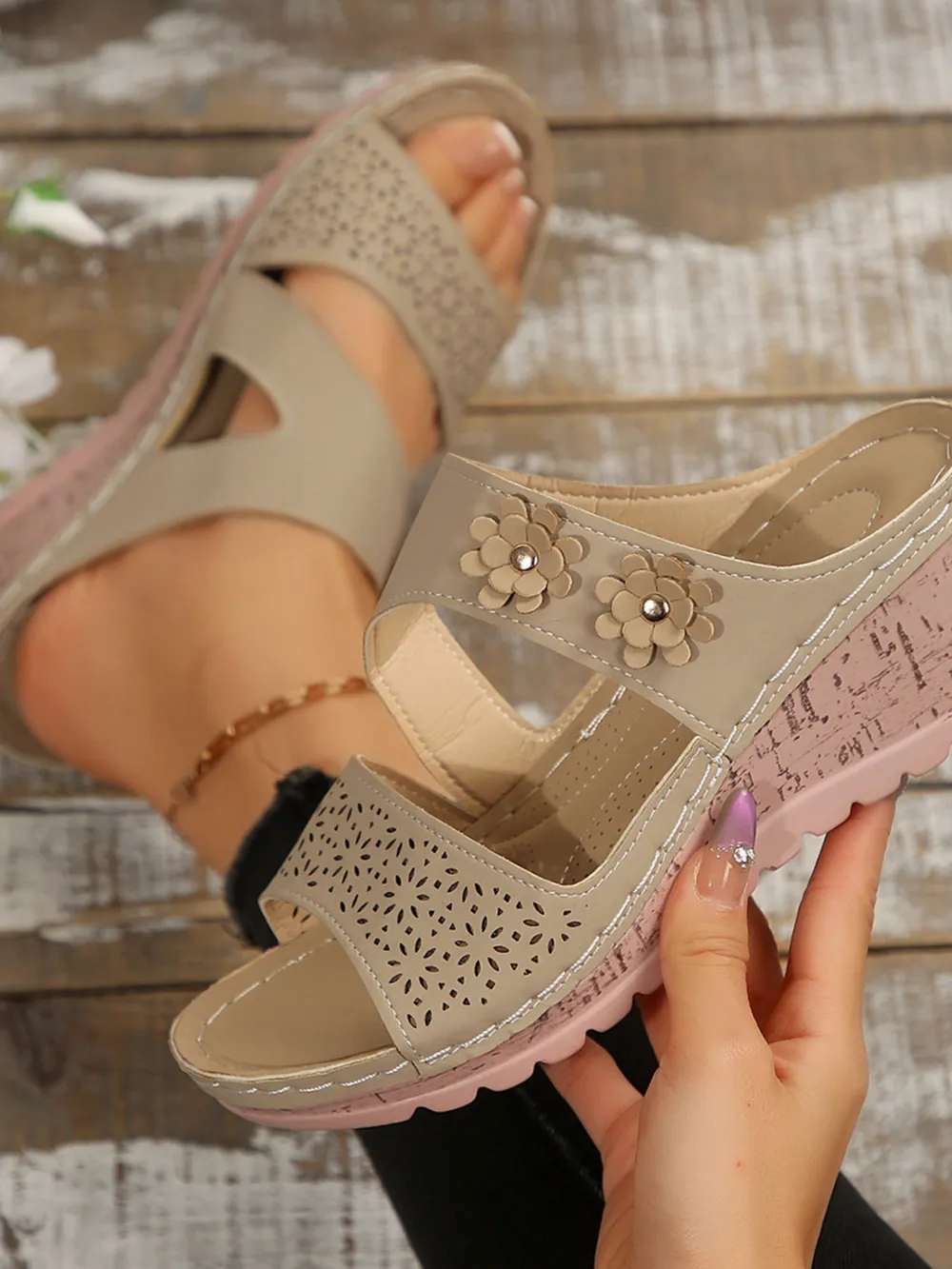 Hollow Out Comfort Wedge Sandals