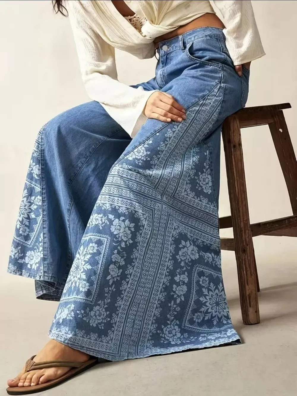 Floral Print Wide-Leg Flare Jeans, image 4